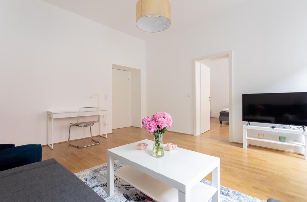 Charming Flat & Balcony Near Central Station L Bg5 Vienna Esterno foto