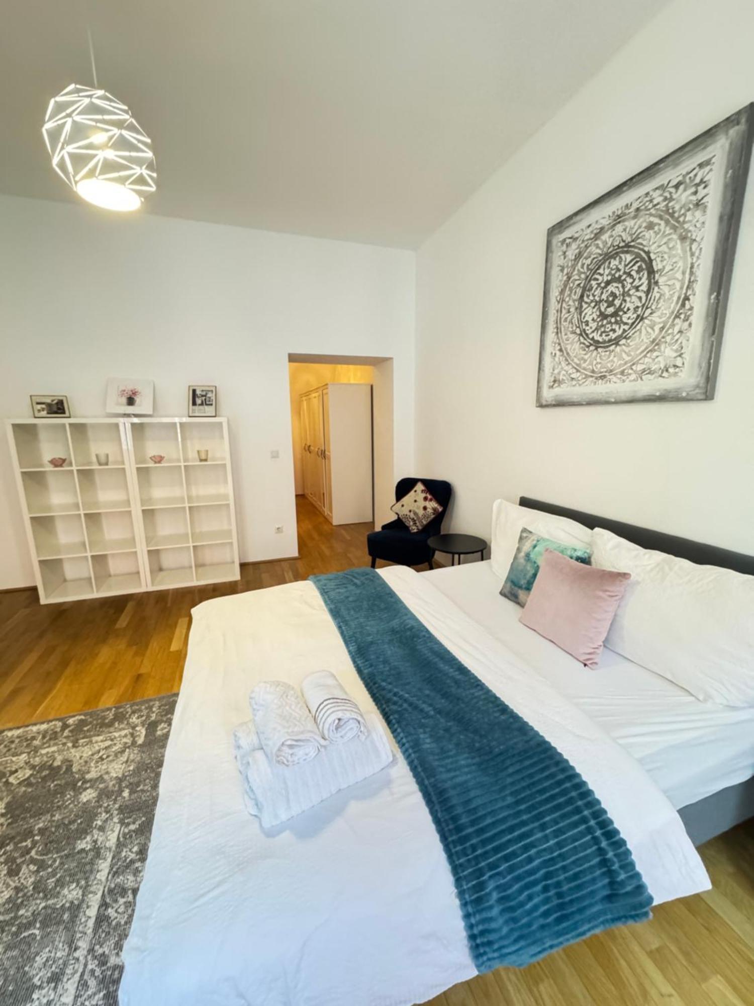 Charming Flat & Balcony Near Central Station L Bg5 Vienna Esterno foto