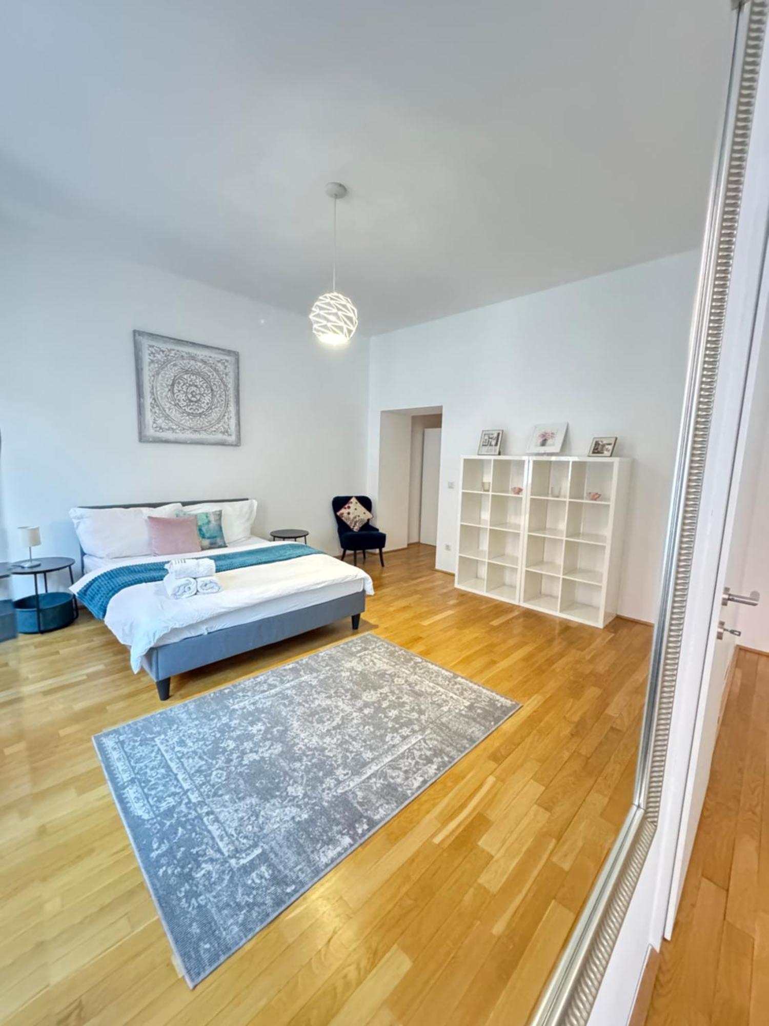 Charming Flat & Balcony Near Central Station L Bg5 Vienna Esterno foto